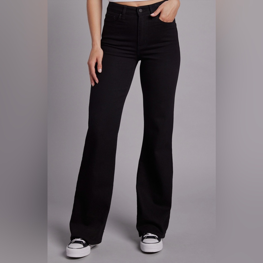 Black Wide-Leg Jeans